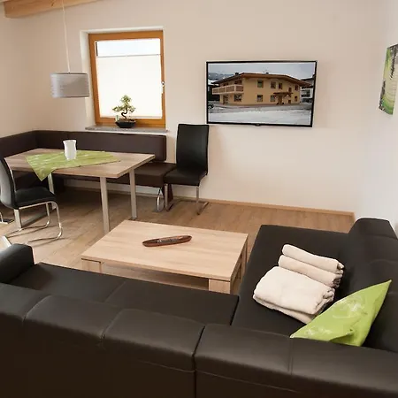 Dominik Apartamento Uderns